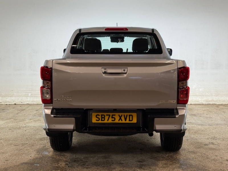Isuzu 1.9 TD DL20 Pickup Double Cab 4dr Diesel Manual 4WD Euro 6 (s/s) (164 ps)