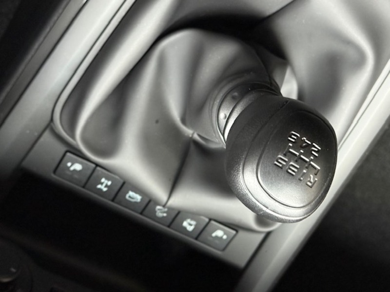 Isuzu 1.9 TD DL20 Pickup Double Cab 4dr Diesel Manual 4WD Euro 6 (s/s) (164 ps)