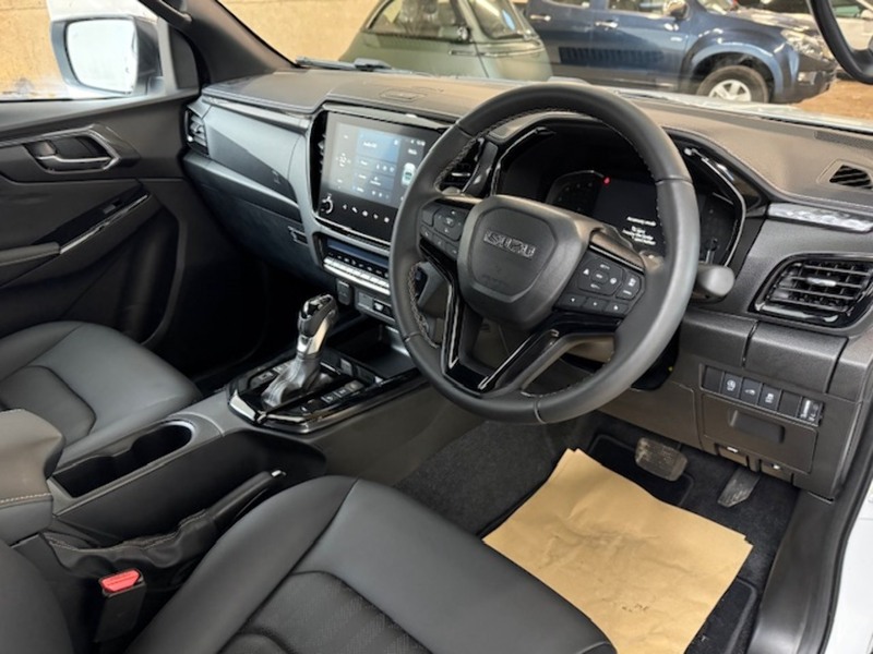 Isuzu 1.9 TD V-Cross Pickup Double Cab 4dr Diesel Auto 4WD Euro 6 (s/s) (164 ps)