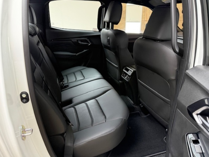 Isuzu 1.9 TD V-Cross Pickup Double Cab 4dr Diesel Auto 4WD Euro 6 (s/s) (164 ps)