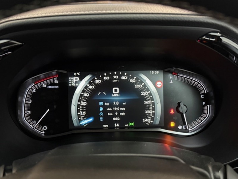 Isuzu 1.9 TD V-Cross Pickup Double Cab 4dr Diesel Auto 4WD Euro 6 (s/s) (164 ps)