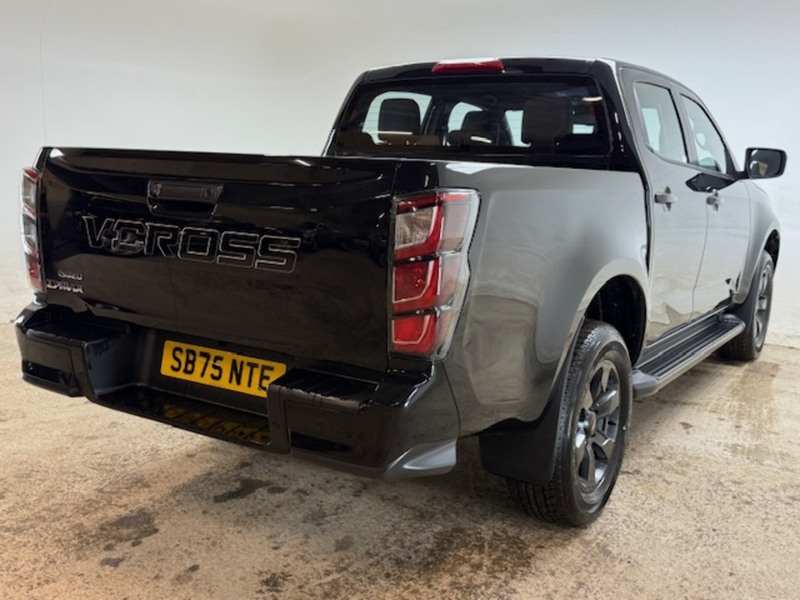Isuzu 1.9 TD V-Cross Pickup Double Cab 4dr Diesel Auto 4WD Euro 6 (s/s) (164 ps)