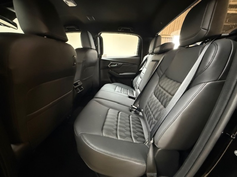 Isuzu 1.9 TD V-Cross Pickup Double Cab 4dr Diesel Auto 4WD Euro 6 (s/s) (164 ps)