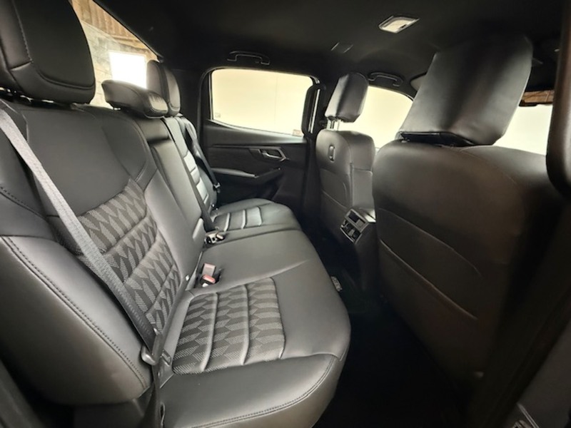 Isuzu  Pickup 1.9 Automatic Diesel