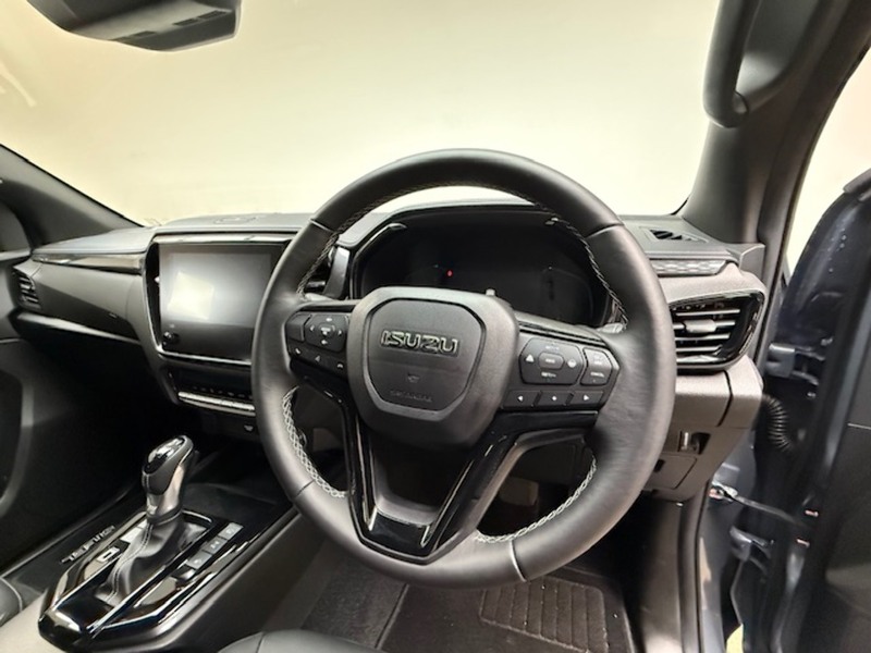 Isuzu  Pickup 1.9 Automatic Diesel