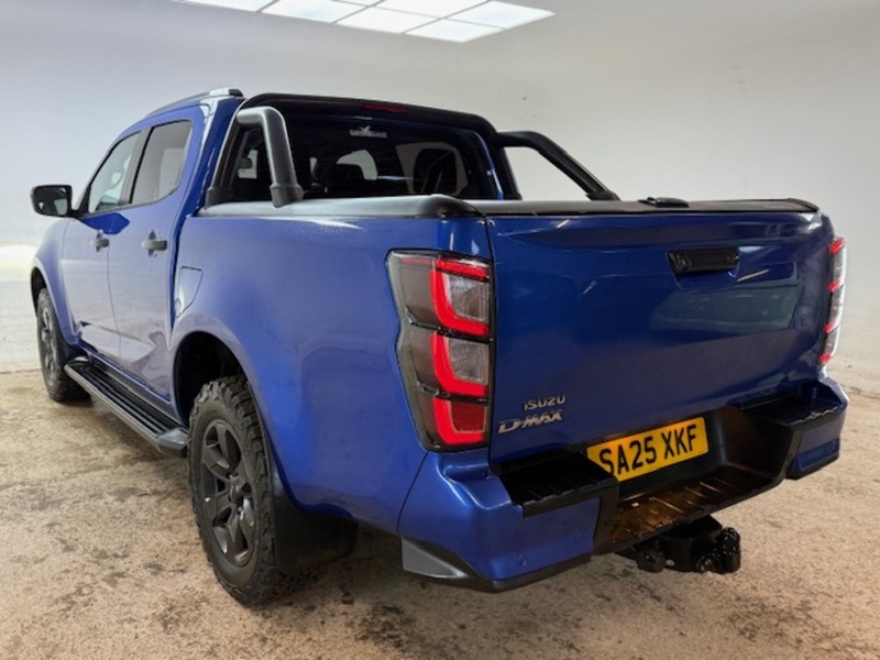 Isuzu 1.9 TD V-Cross Pickup Double Cab 4dr Diesel Auto 4WD Euro 6 (s/s) (164 ps)