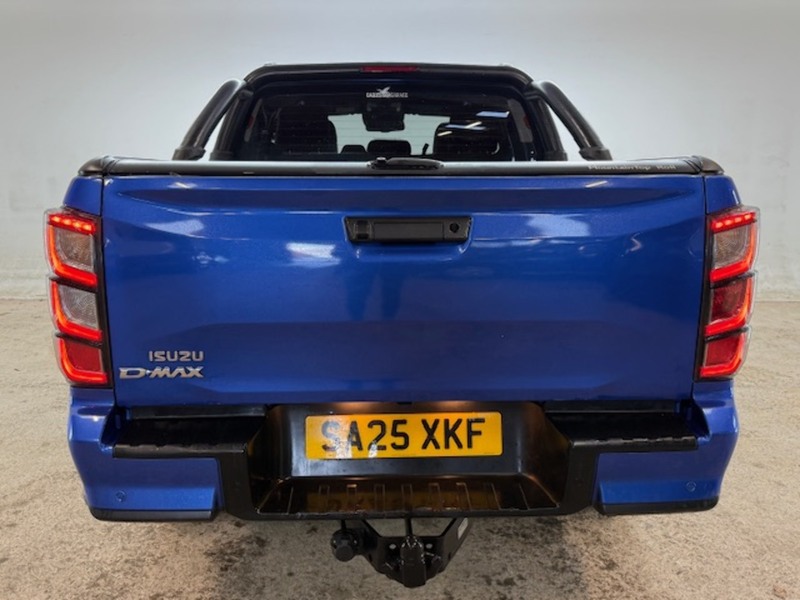 Isuzu 1.9 TD V-Cross Pickup Double Cab 4dr Diesel Auto 4WD Euro 6 (s/s) (164 ps)