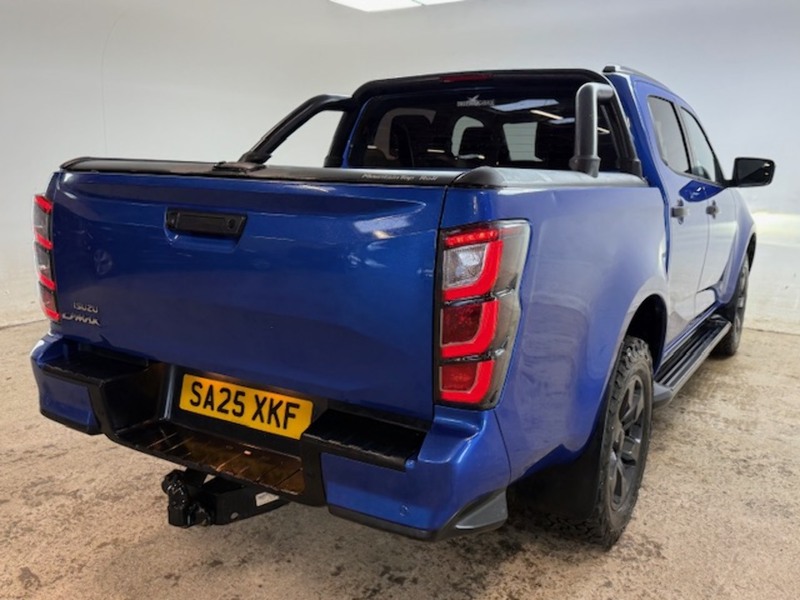 Isuzu 1.9 TD V-Cross Pickup Double Cab 4dr Diesel Auto 4WD Euro 6 (s/s) (164 ps)