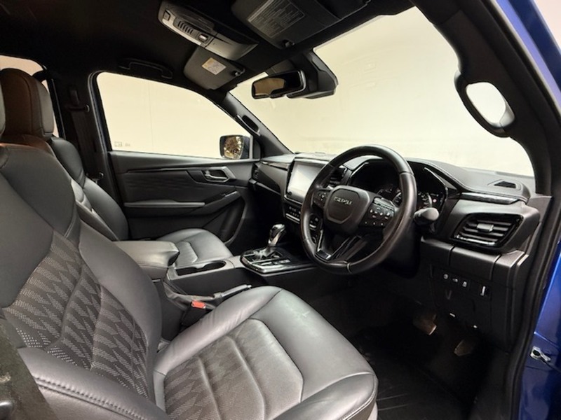 Isuzu 1.9 TD V-Cross Pickup Double Cab 4dr Diesel Auto 4WD Euro 6 (s/s) (164 ps)