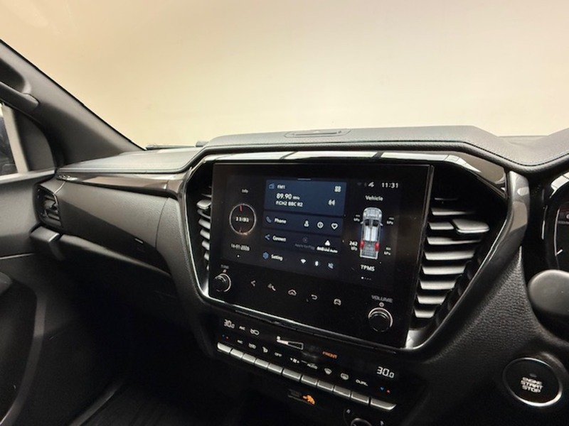 Isuzu 1.9 TD V-Cross Pickup Double Cab 4dr Diesel Auto 4WD Euro 6 (s/s) (164 ps)