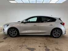 Ford Focus T EcoBoost ST-Line 