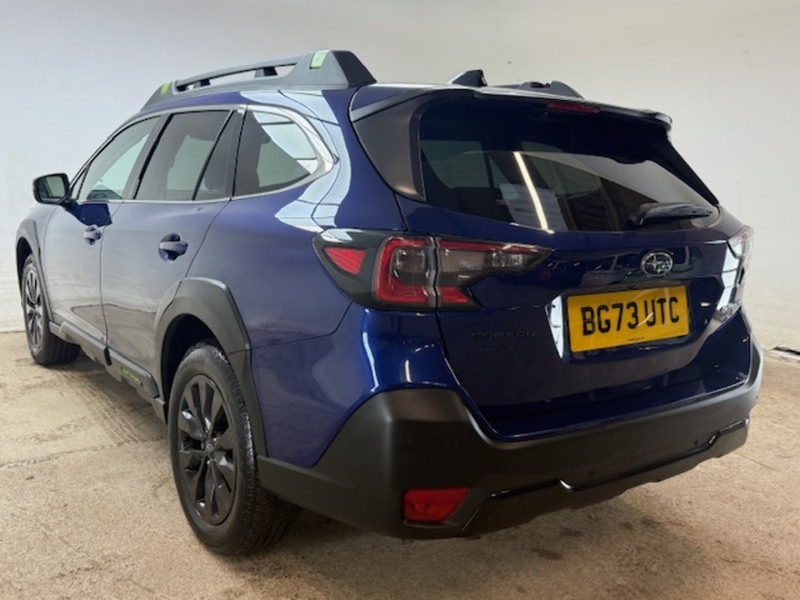 Subaru 2.5i Field Estate 5dr Petrol Lineartronic 4WD Euro 6 (s/s) (169 ps)