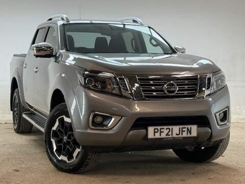 2.3 dCi Tekna Pickup Double Cab 4dr Diesel Auto 4WD Euro 6 (190 ps)