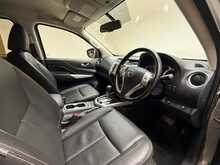 Nissan Navara dCi Tekna 