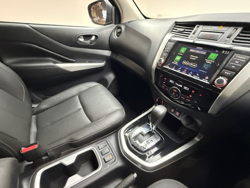 Nissan 2.3 dCi Tekna Pickup Double Cab 4dr Diesel Auto 4WD Euro 6 (190 ps)