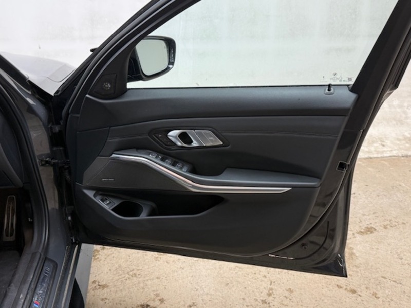 BMW 3.0 BiTurbo Competition Saloon 4dr Petrol Steptronic M xDrive Euro 6 (s/s) (510 ps)