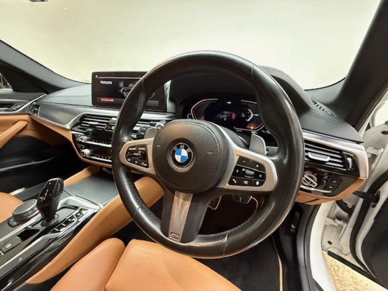 BMW 2.0 520d MHT M Sport Saloon 4dr Diesel Hybrid Steptronic xDrive Euro 6 (s/s) (190 ps)