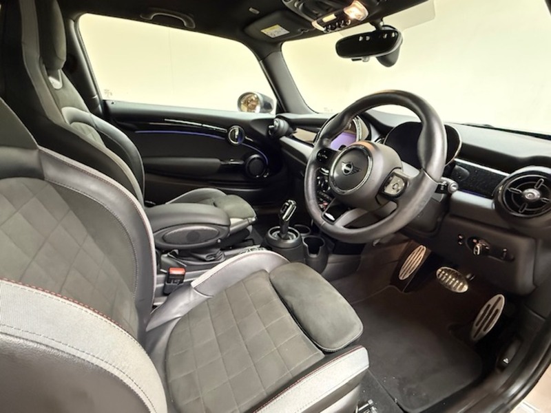 MINI 2.0 Cooper S Sport Hatchback 3dr Petrol Steptronic Euro 6 (s/s) (178 ps)