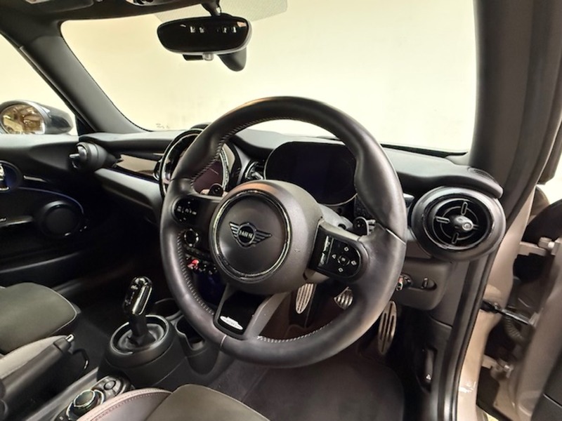 MINI 2.0 Cooper S Sport Hatchback 3dr Petrol Steptronic Euro 6 (s/s) (178 ps)