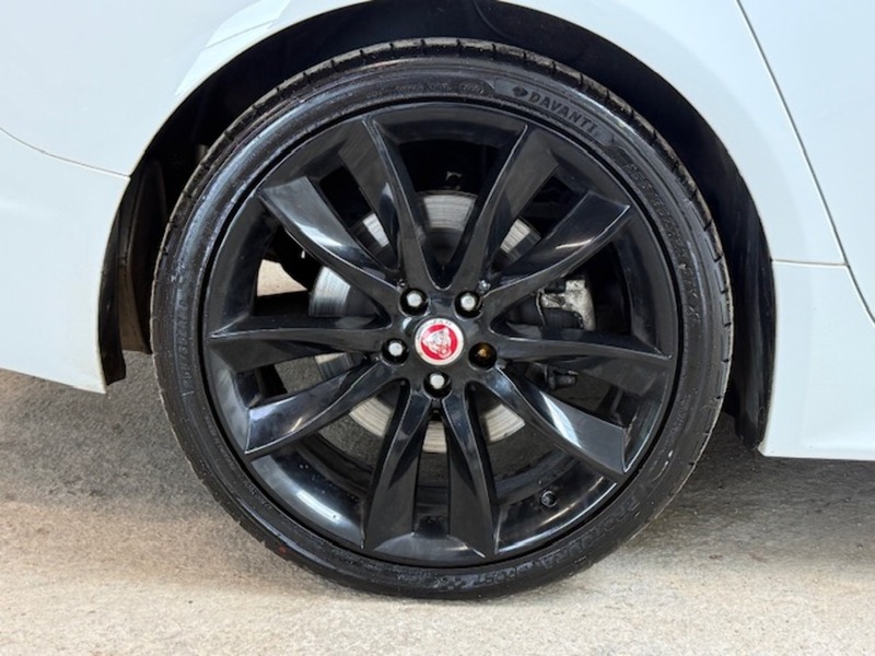 Jaguar 3.0d S V6 Portfolio Sportbrake 5dr Diesel Auto Euro 5 (s/s) (275 ps)