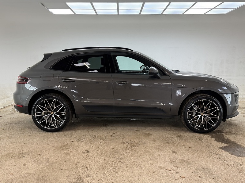 Porsche 2.0T SUV 5dr Petrol PDK 4WD Euro 6 (s/s) (252 ps)
