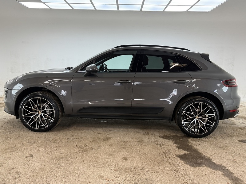 Porsche 2.0T SUV 5dr Petrol PDK 4WD Euro 6 (s/s) (252 ps)