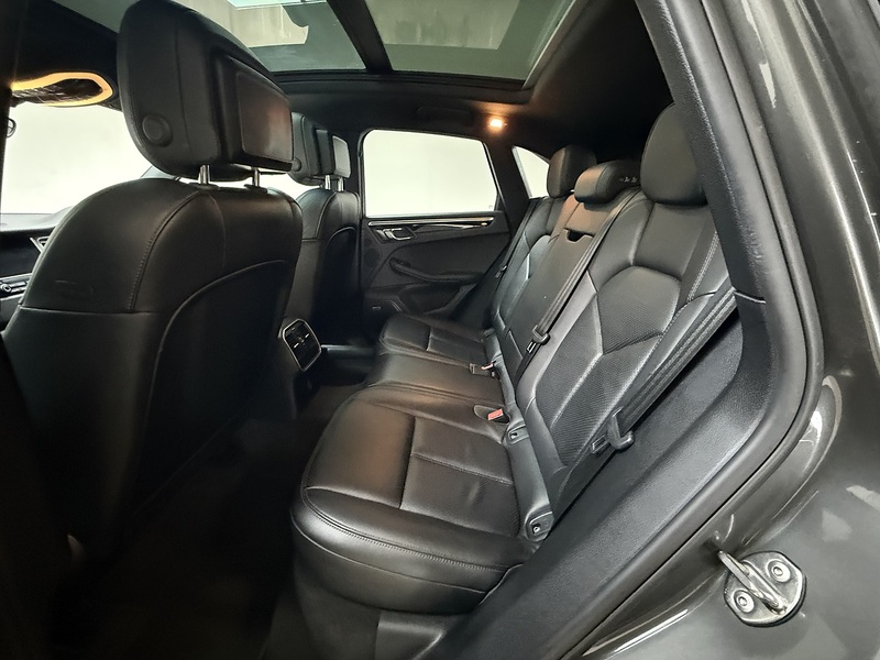 Porsche 2.0T SUV 5dr Petrol PDK 4WD Euro 6 (s/s) (252 ps)