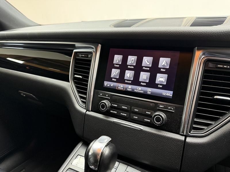 Porsche 2.0T SUV 5dr Petrol PDK 4WD Euro 6 (s/s) (252 ps)