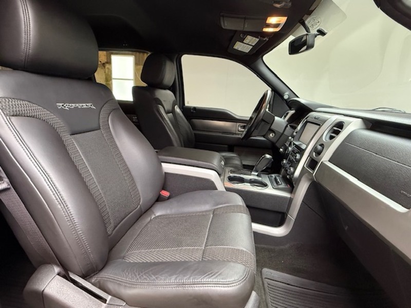 Ford  Raptor Pickup 6.2L Petrol