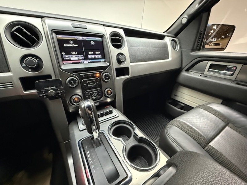 Ford  Raptor Pickup 6.2L Petrol