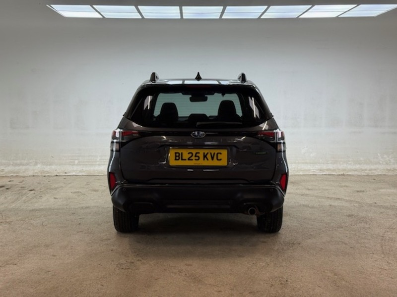 Subaru 2.0 i e-Boxer Field SUV 5dr Petrol Hybrid Lineartronic 4WD Euro 6 (s/s) (136 ps)