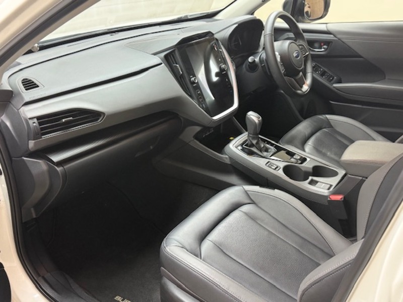 Subaru 2.0 i e-Boxer Touring SUV 5dr Petrol Hybrid Lineartronic 4WD Euro 6 (s/s) (136 ps)