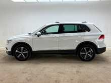 Volkswagen Tiguan TSI SE Navigation 