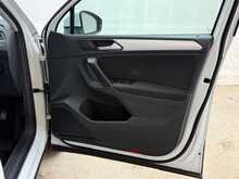 Volkswagen Tiguan TSI SE Navigation 