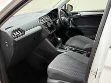 Volkswagen Tiguan TSI SE Navigation 