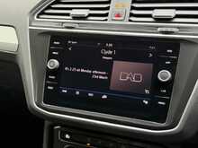 Volkswagen Tiguan TSI SE Navigation 