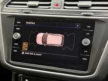 Volkswagen Tiguan TSI SE Navigation 