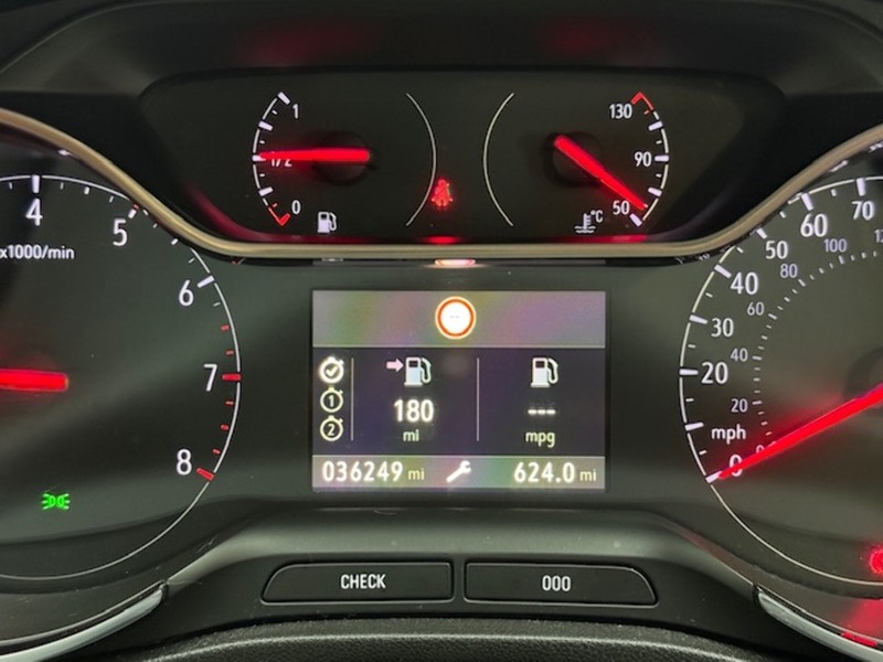 Vauxhall 1.2 Elite SUV 5dr Petrol Manual Euro 6 (s/s) (83 ps)