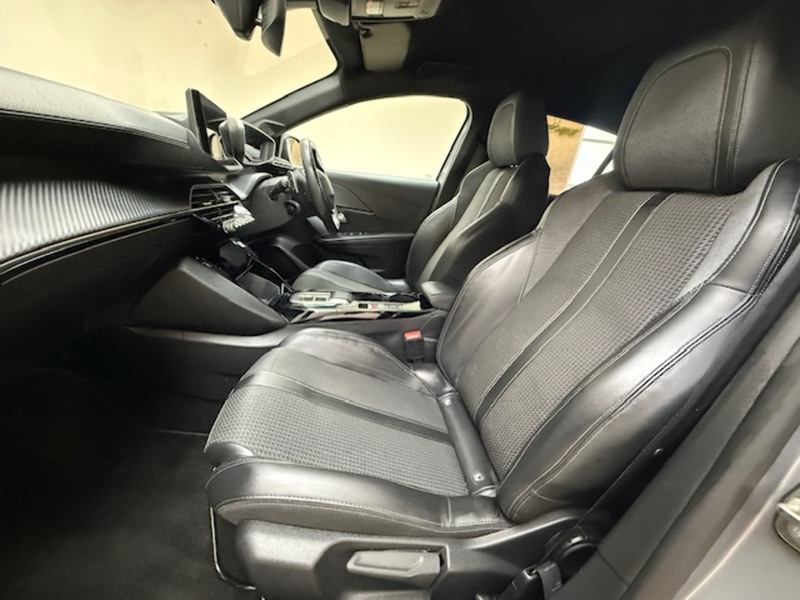 Peugeot 1.2 PureTech GT Hatchback 5dr Petrol EAT Euro 6 (s/s) (130 ps)