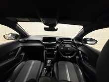 Peugeot 208 PureTech GT 