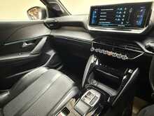 Peugeot 208 PureTech GT 