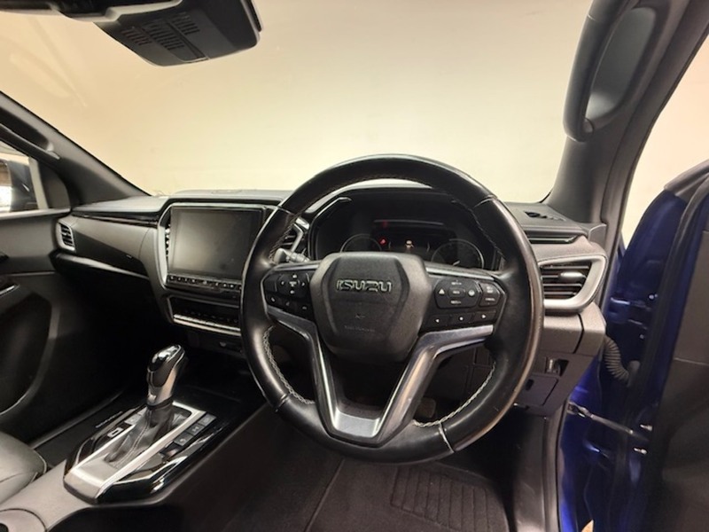 Isuzu 1.9 TD V-Cross Pickup Double Cab 4dr Diesel Auto 4WD Euro 6 (s/s) (164 ps)