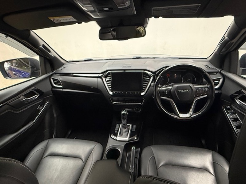 Isuzu 1.9 TD V-Cross Pickup Double Cab 4dr Diesel Auto 4WD Euro 6 (s/s) (164 ps)