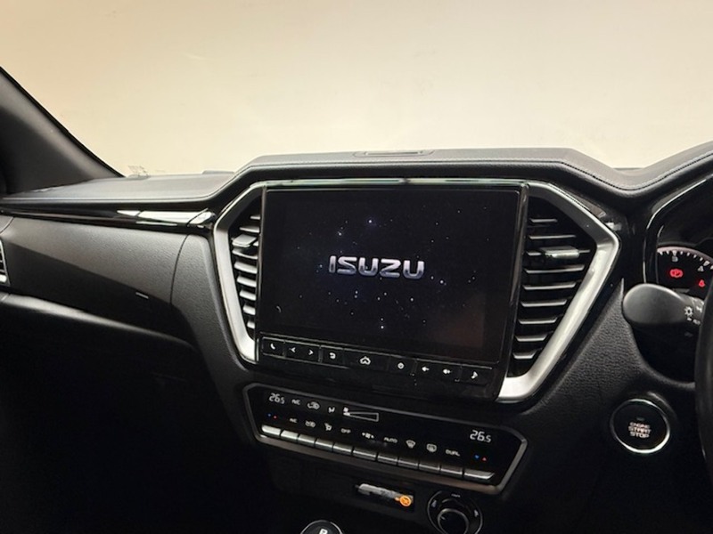 Isuzu 1.9 TD V-Cross Pickup Double Cab 4dr Diesel Auto 4WD Euro 6 (s/s) (164 ps)
