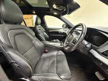Volvo XC90 B5 MHEV R-Design Pro 