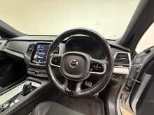 Volvo XC90 B5 MHEV R-Design Pro 
