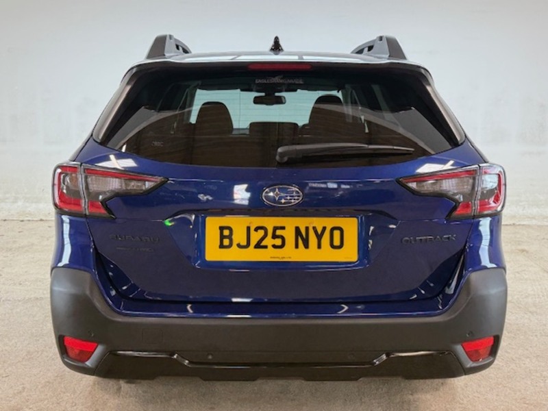 Subaru 2.5i Field Estate 5dr Petrol Lineartronic 4WD Euro 6 (s/s) (169 ps)