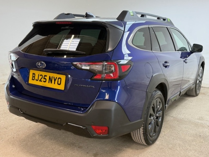 Subaru 2.5i Field Estate 5dr Petrol Lineartronic 4WD Euro 6 (s/s) (169 ps)
