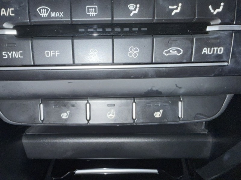 Kia 1.5 T-GDi GT-Line SUV 5dr Petrol DCT Euro 6 (s/s) (138 bhp)