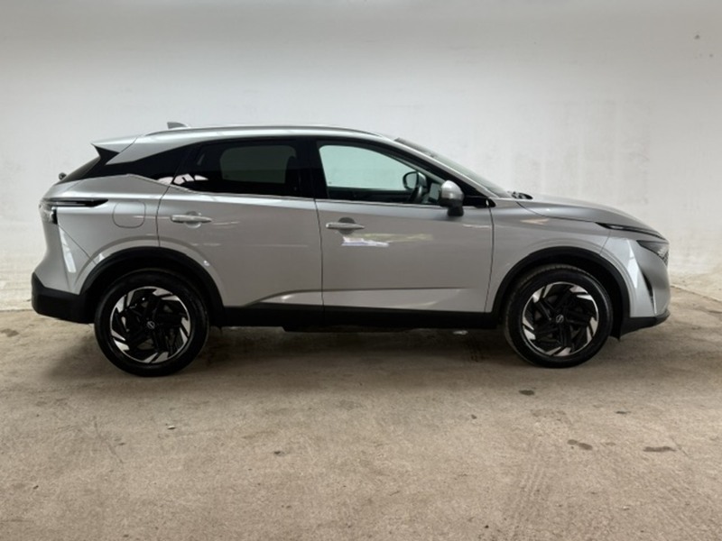 Nissan 1.3 DIG-T MHEV N-Connecta SUV 5dr Petrol Hybrid XTRON Euro 6 (s/s) (158 ps)